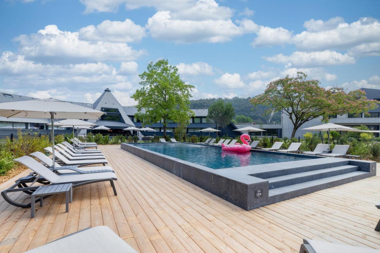 Miura Hotel Voglans Exterior foto